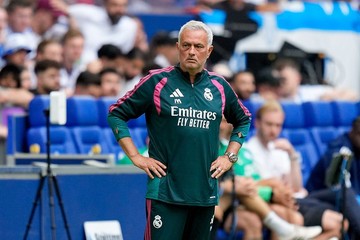 Mourinho Sekarang Lebih Sabar, Nggak Tahu Nanti