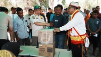 Mendagri Salurkan Tali Asih untuk Ahli Waris Korban Meninggal Gempa NTT