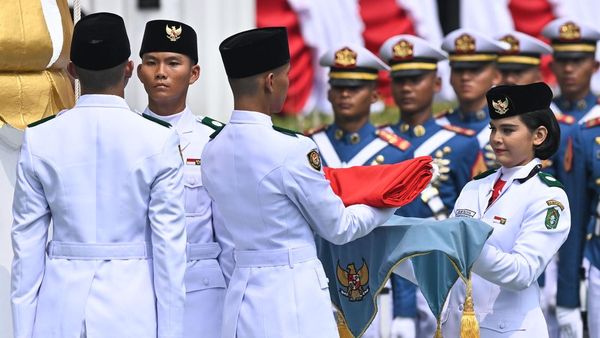 Momen Khidmat Upacara 17 Agustus di Istana Merdeka