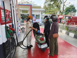 Hafal Teks Proklamasi di SPBU Jembrana Dapat Pertamax Gratis