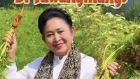 Seru! Momen Titiek Soeharto Kulineran Kaki Lima dan Panen Sayuran