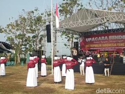Uniknya Upacara HUT ke-81 RI Bernuansa Tempo Dulu di Nganjuk