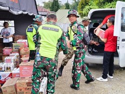 Alfamart Salurkan Bantuan untuk Korban Gempa di NTT