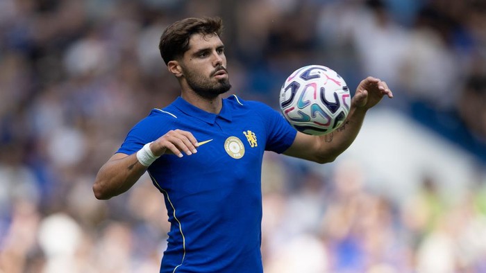LONDON, ENGLAND - AUGUST 15: Pedro Neto of Chelsea during the pre-season friendly match between Chelsea and Real Sociedad  at Stamford Bridge on August 15, 2026 in London, United Kingdom. (Photo by Visionhaus/Getty Images)