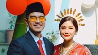 Gaya Duo Mantu Jokowi Rayakan HUT ke 81 RI, Selvi-Erina Kompak Berbusana Adat