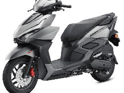 Honda NS125RX Meluncur, Skutik Sporty yang Desainnya Elegan