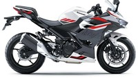 Kawasaki Ninja 250 FI Disegarkan, Harga Rp 81 Juta