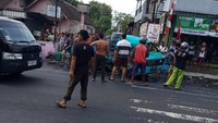 Adu Banteng Truk Vs Pikap Muat Lele di Payak Bantul, 2 Tewas