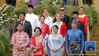 Penampilan Keluarga Cendana di HUT RI, Mantu Bambang Trihatmodjo Curi Atensi