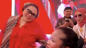 Hangat! Nunung Cs Duet dengan Savia Aulia Sinden Cilik Disabilitas di Istana