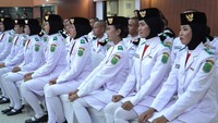 Paskibraka dan Petugas HUT RI di Subang Diguyur Kadeudeuh