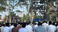 Kemarau-Karhutla Masih Menghantui, Ratusan Warga Kobar Salat Istisqa