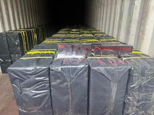 Kapal Pengangkut 2,6 Ton Narkoba Cair Juga Bawa 1,5 Juta Batang Rokok Ilegal