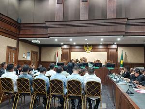 11 Terdakwa Korupsi Ekspor Limbah Sawit Didakwa Rugikan Negara Rp 7,3 Triliun