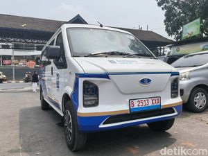 Nyamannya Angkot Listrik Jurusan Bandara Husein-Terminal Ledeng