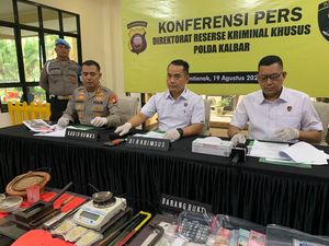Modus Anggota DPRD Sintang Bawa 3 Kg Emas Ilegal, Polisi Sita Alat Cetak