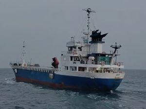 Detik-detik Kapal Angkut 2,6 Ton Narkotika Cair Disergap di Laut Kepri