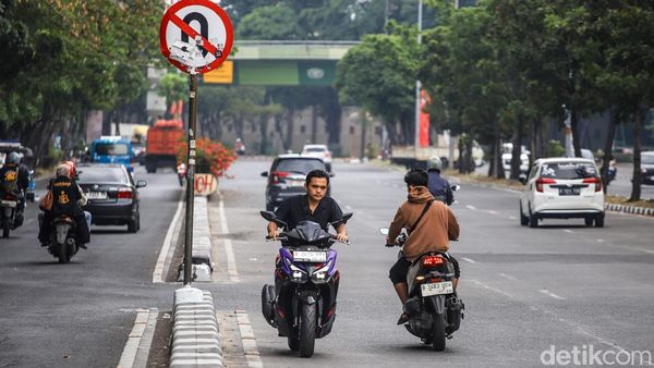 Duh, Pengendara Jakarta Masih Sering Lawan Arah dan Tanpa Helm