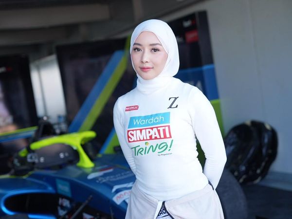 Voom! Ine Rosdiana Kini Jadi Pebalap Mobil Usai Akting