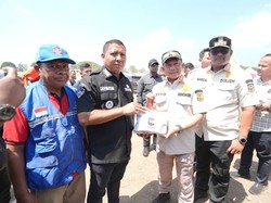 Mendagri Cek Kebutuhan Dasar Pengungsi di Maumere, Pastikan Terpenuhi