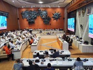 KNKT Ungkap Kebakaran KMP Putri Yasmin Berasal dari Truk Muatan Berbahaya
