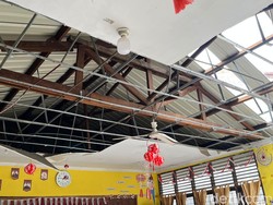 Sekolah di Medan Johor Rusak Akibat Puting Beliung, Siswa Belajar Daring