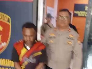 Video Pria Bugil Pukuli Pemotor di Jaksel Ditangkap, Ngaku Mabuk!