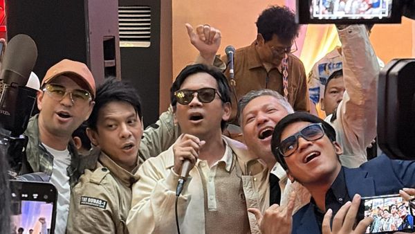 Momen The Dudas-1 Nyanyi Cinta Ini Membunuhku Bareng DMasiv