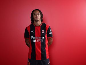 AC Milan Beli Mahal Diego Moreira, Chelsea Kecipratan Cuan?
