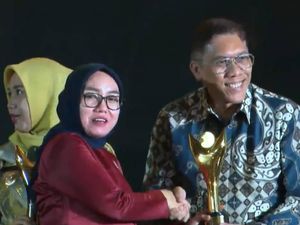 Bangun Ekonomi Desa, Bupati Bandung Sabet Koperasi Awards 2026