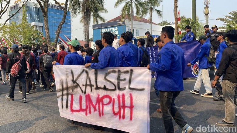 Hari Ke-10 Pemadaman Kebakaran Lahan Gambut di Riau