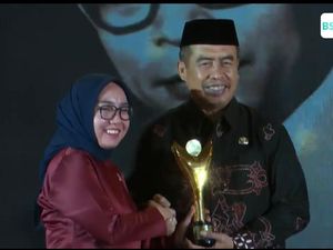 Inisiatif Ekonomi Sirkular KDKMP Bawa Bupati Madiun Terima Koperasi Awards