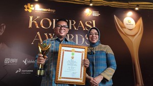 Raih Koperasi Awards, Andra Soni Dorong Koperasi Jadi Landasan Ekonomi Rakyat