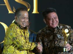 Herman Deru Terima Bakti Koperasi Nayaka Mahambara Prakarsai Mapel Koperasi