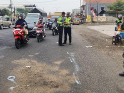 Pemotor di Karanganyar Tewas Terlindas Truk Usai Gagal Salip dari Kiri