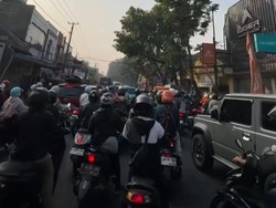 Macet Parah di Cimahi, Perjalanan Fina ke Bandung Jadi 75 Menit