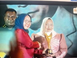 Bupati Bengkalis Raih Bakti Koperasi Nayaka Mahambara di Koperasi Awards 2026