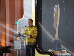 Menkop Ferry Harap Koperasi Awards Jadi Motivasi Lanjutkan Cita-cita Bung Hatta