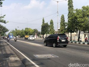 Separator Ring Road Maguwoharjo Dibongkar