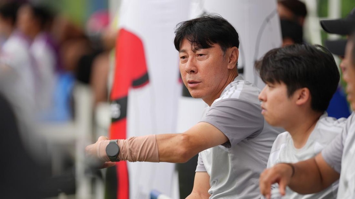 Shin Tae-yong optimistis Persija Jakarta akan meraih hasil bagus melawan Borneo FC dan Persib Bandung. (Foto: khairul imam)