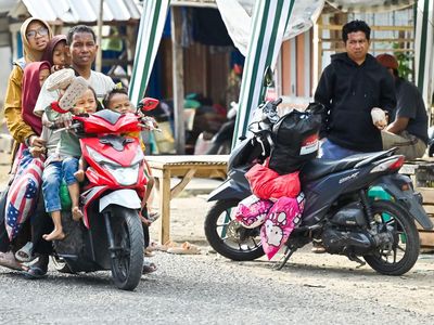 3.394 Gempa Susulan Guncang NTT, Warga Tetap Waspada