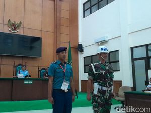 Divonis 10 Tahun Bui-Dipecat, Perwira TNI Selundupkan Sabu Nyatakan Pikir-pikir
