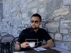 Teuku Wisnu Tekuni Bisnis Kuliner, Jualan Strudel hingga Masakan Rumah!