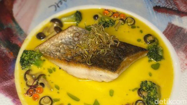 Fine Dining di Lantai 100 Jakarta, Ada King Crab hingga Wagyu Hot Rock!