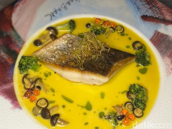 Fine Dining di Lantai 100 Jakarta, Ada King Crab hingga Wagyu Hot Rock!