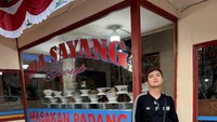 Burgernya Viral, Aldi Taher Kini Punya Bisnis Kopi dan Restoran Padang