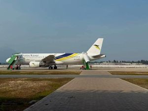 Seluruh Penerbangan di Bandara Singkawang Dibatalkan Imbas Asap Karhutla