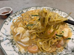Ciamik: Lezatnya Hokkien Mie hingga Nasi Ayam Hainan di Kopitiam Baru