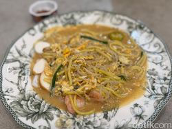 Baru! Di Kopitiam Ini Bisa Cicip Hokkien Mie hingga Teh Tarik Nikmat