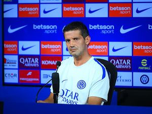 Kata Chivu usai Dengar Rumor Lautaro Martinez ke Barcelona
